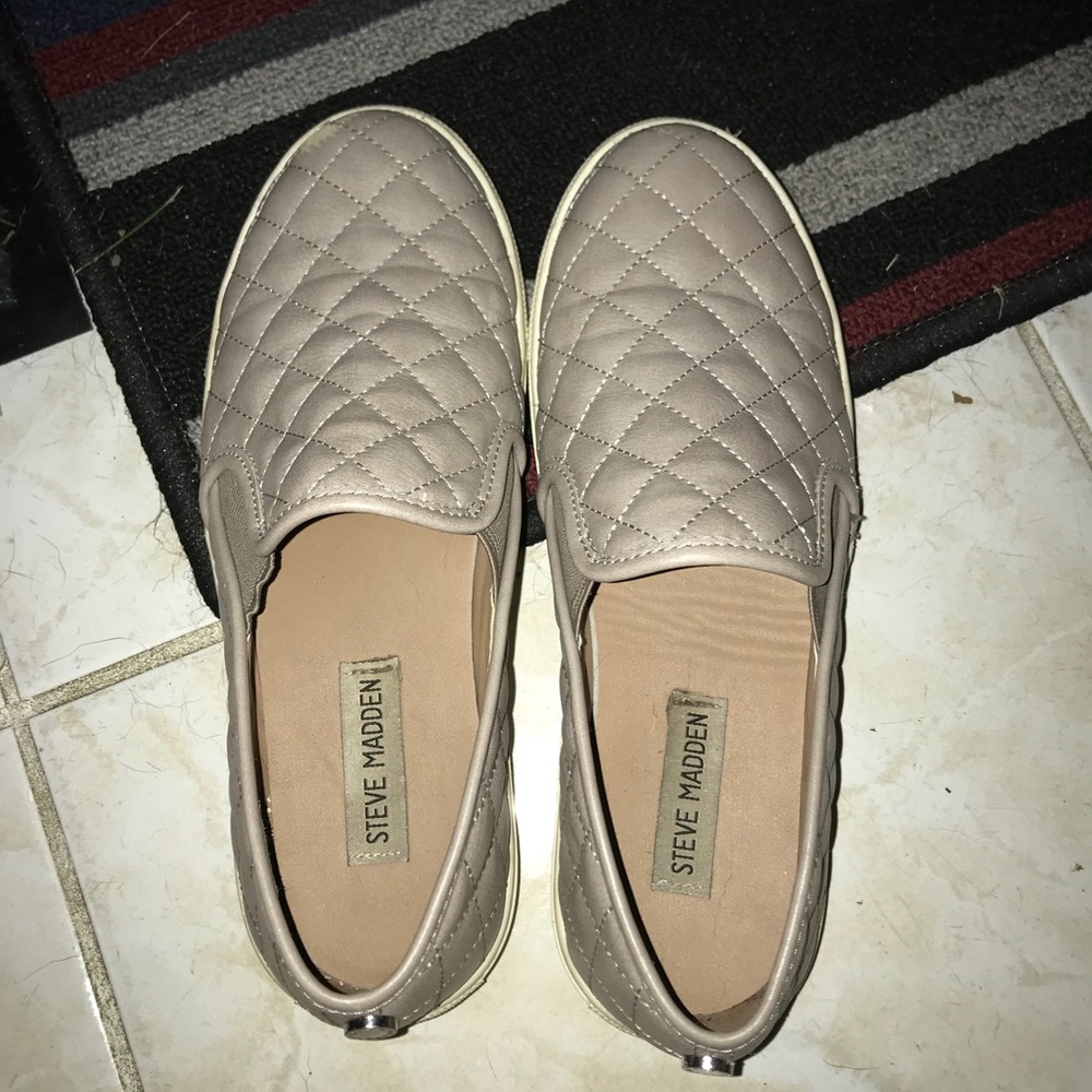 Steve Madden slip on shoes